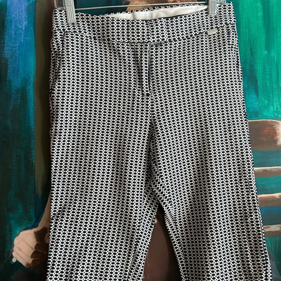 ALFRED SUNG Monochrome Patterned Cropped Pants 4 - Picture 5 of 16